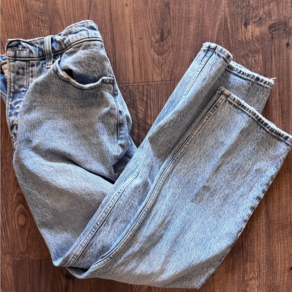 Abercrombie & Fitch The Dad High Rise - Picture 2 of 7